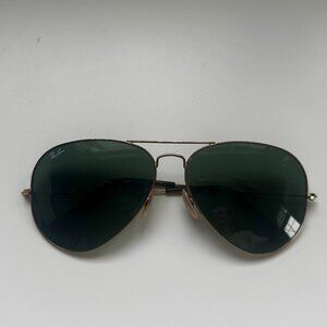 Ray-Ban Aviator Classic Sunglasses – Gold Frame / Green Lenses